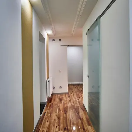 M17 - Hostaid Apartmán Segedín
